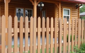 Забор из ламелей на дачу: красиво, практично и по-человечески просто